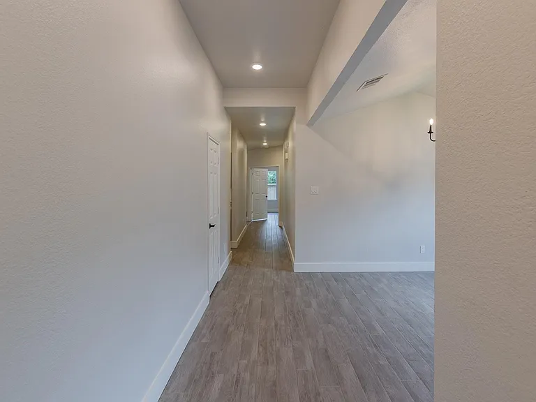 3213 Canyon Ledge Cv — Photo 4