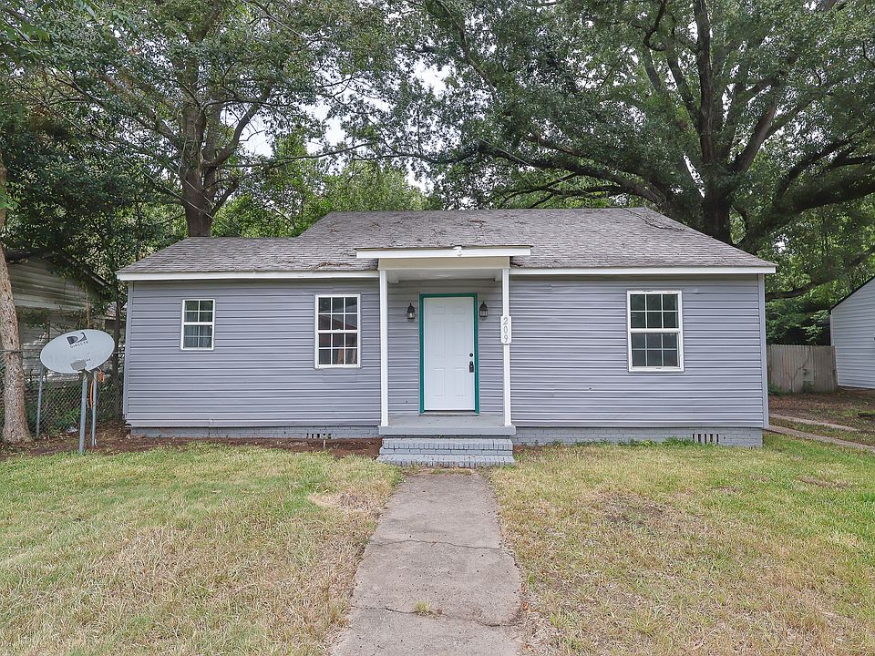 1st image of 209 Calhoun St
