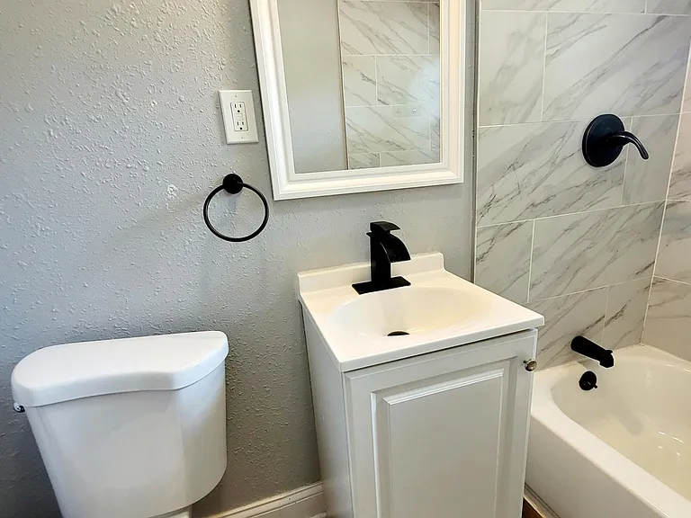 5248 Euclid Ave — Photo 27