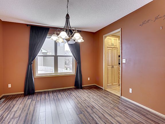 5th image of 179 142nd Ave NW
