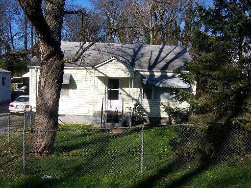 1st image of 135 Wynn Ave
