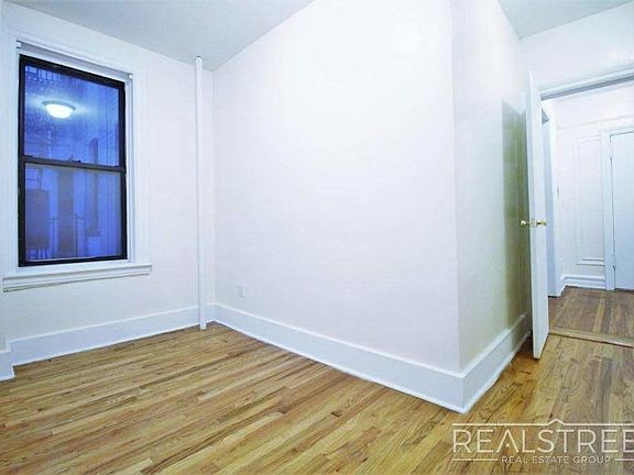 4th image of 85 Eastern Pkwy APT 3
