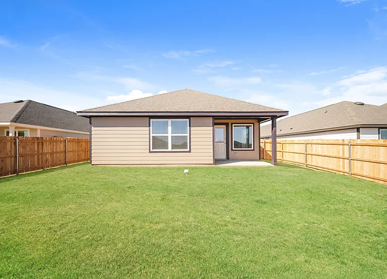 1903 Dogwood Dr — Photo 5