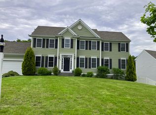 66 Pioneer Trl, Plymouth, MA 02360