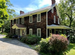 331 Echo Lake Rd, New Hampton, NY 10958