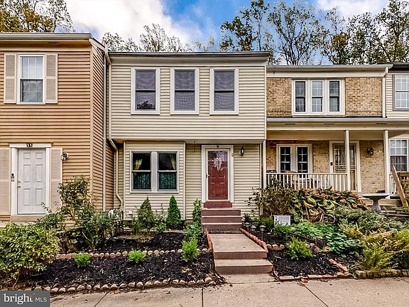 4th image of 9 Long Green Ct
