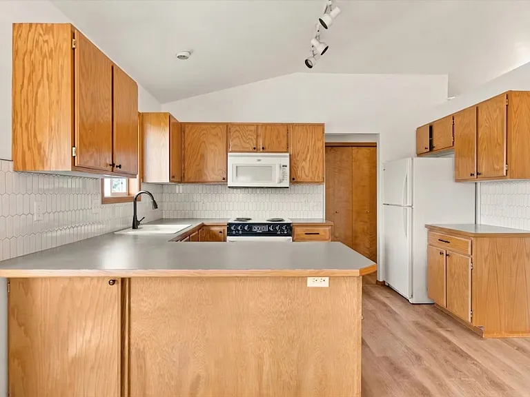 8703 N Farmdale St #8703 — Photo 6