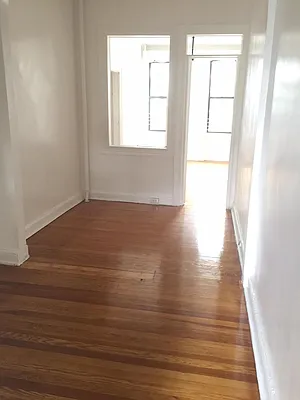 Rented by Addison Property Group | media 8