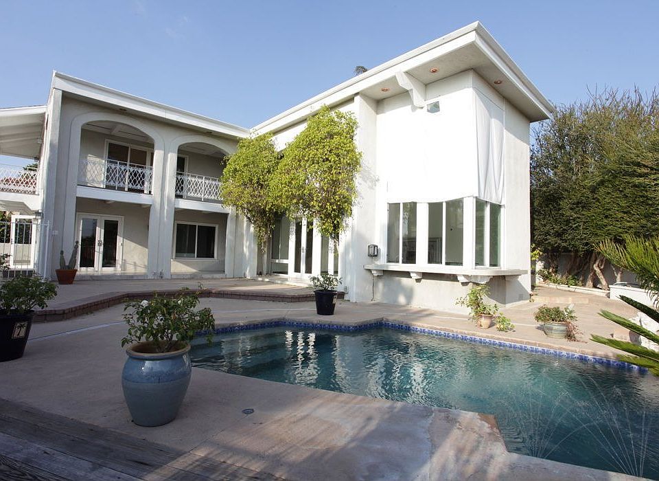 1st image of 7817 Oceanus Dr