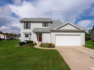 2634 Revo Rd, Davenport, IA 52806