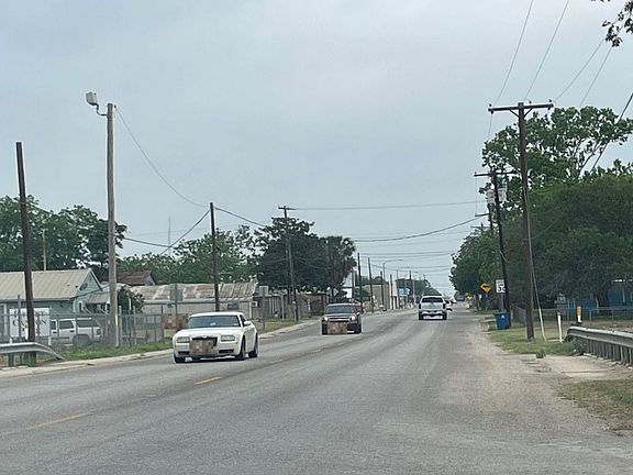 3rd image of 813 Avenue H