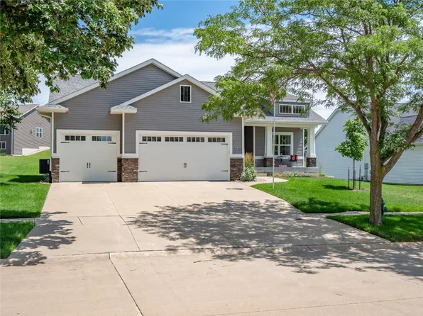 3428 Forest Valley Ct NE, Cedar Rapids, IA 52411