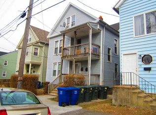 32 Somers St, Bridgeport, CT 06604