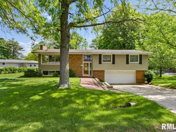 1518 Division St, Metamora, IL 61548