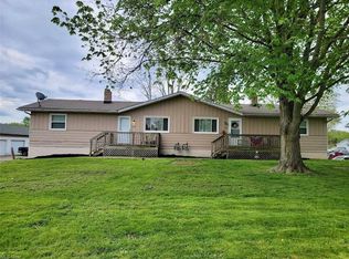3088 Jackson Dr, Barberton, OH 44203