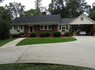 517 Forest Hill Dr, Shelby, NC 28150