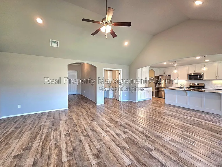 3706 S 13th Pl — Photo 18