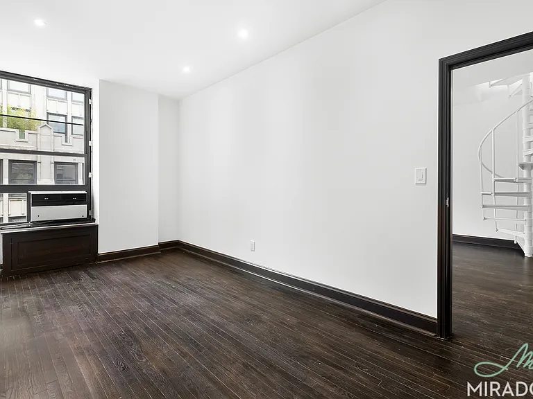270 Park Ave S #1G — Photo 7