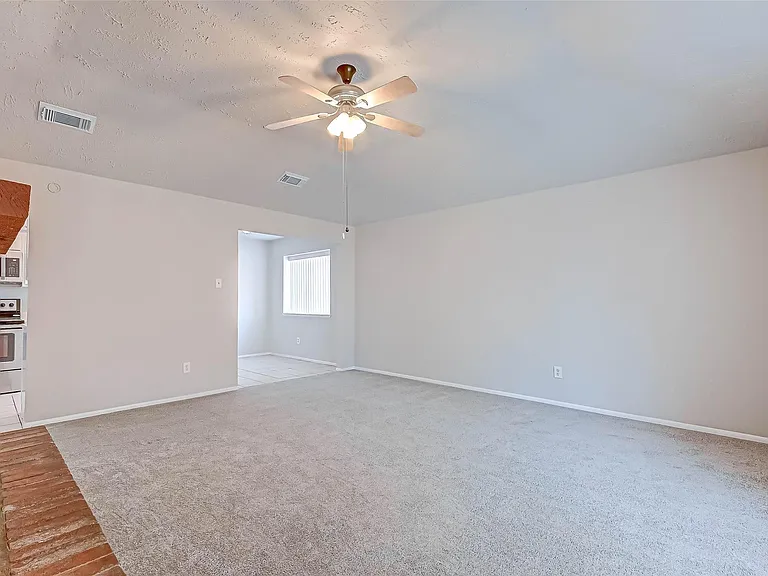 24130 Silversmith Ln — Photo 10