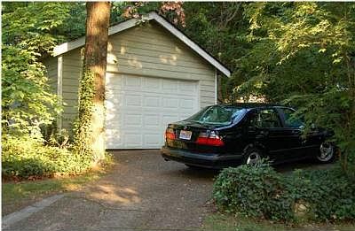 3rd image of 800 Mount Vernon Ave