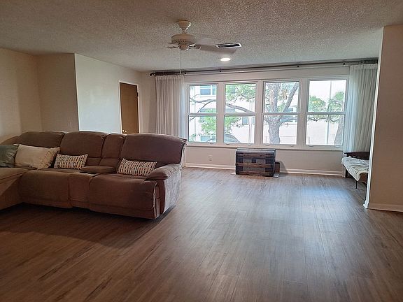 3rd image of 5501 80th St N Unit 314