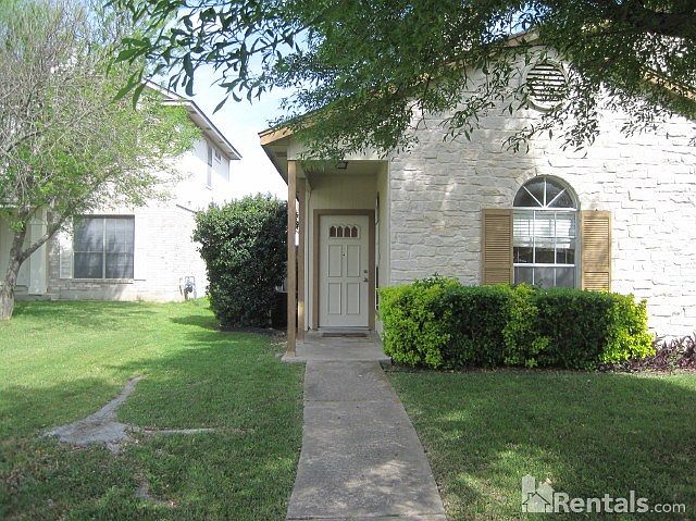 1st image of 1014 Disraeli Cir