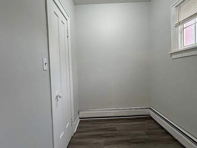 Brooklyn Manor — Photo 14