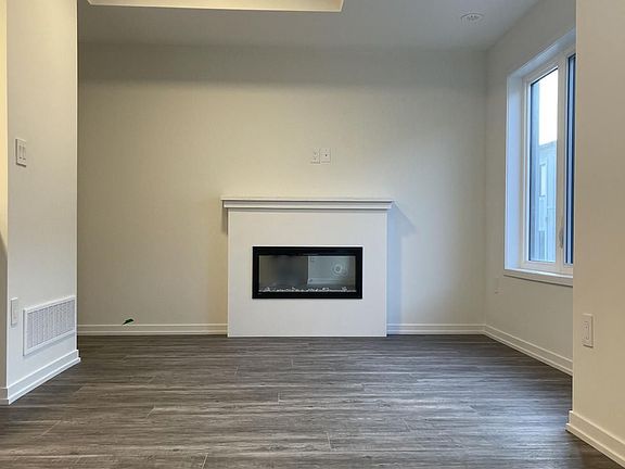 5th image of 113 Matawin Ln