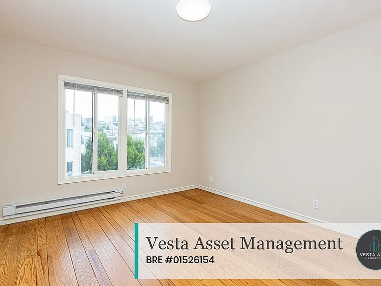 1665 Chestnut St — Photo 9