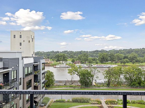 2nd image of 256 Spring St Unit 413