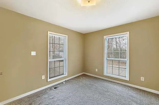 459 Boehle St — Photo 3