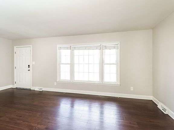 5th image of 5344 Evanshire Dr