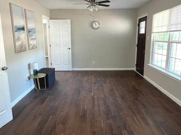 130 Loma Park, San Antonio, TX 78228