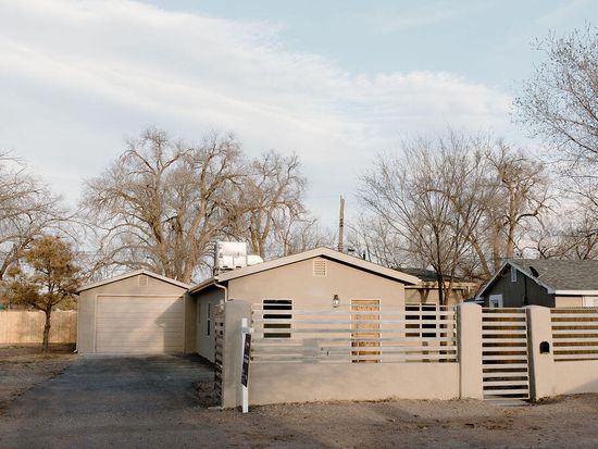110 Barcelona Cir SW, Albuquerque, NM 87105