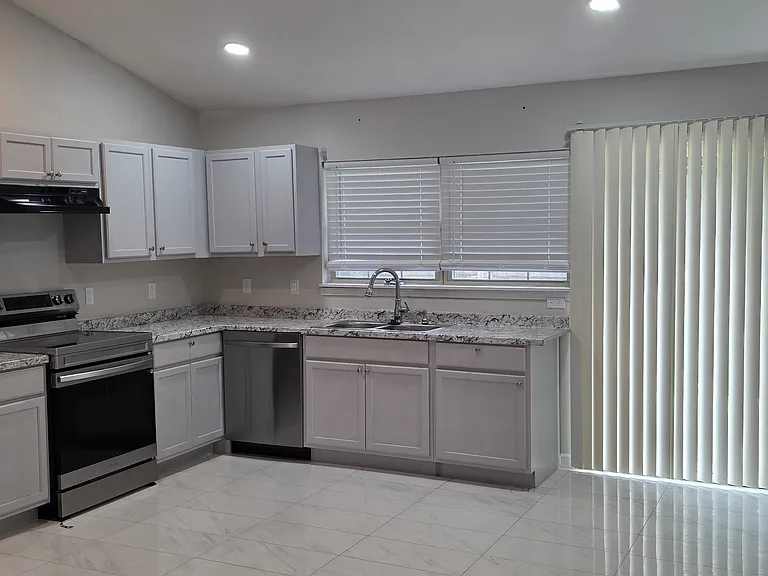 7833 Bermejo Rd — Photo 10