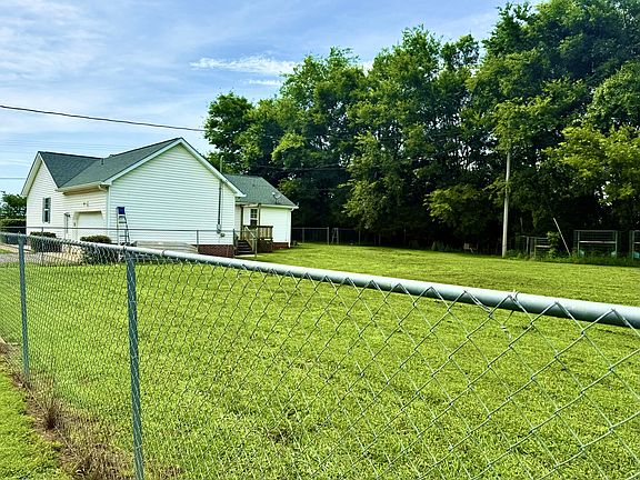 2nd image of 229 Whitaker Rd