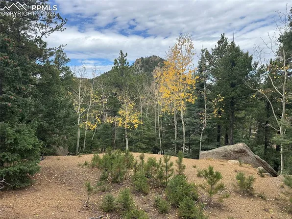 316 Summit Ridge Rd, Manitou Springs, CO 80829