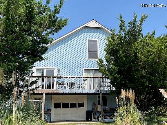 2nd image of 1620 E Pelican Drive