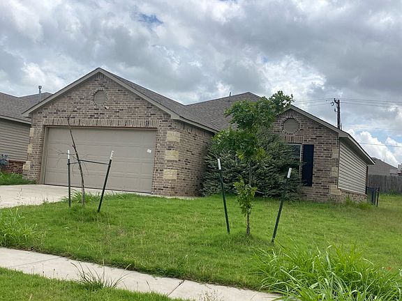 2nd image of 1625 Chuck Wagon Dr