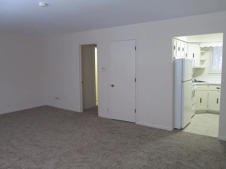 205 W Todd Ave #204 — Photo 3