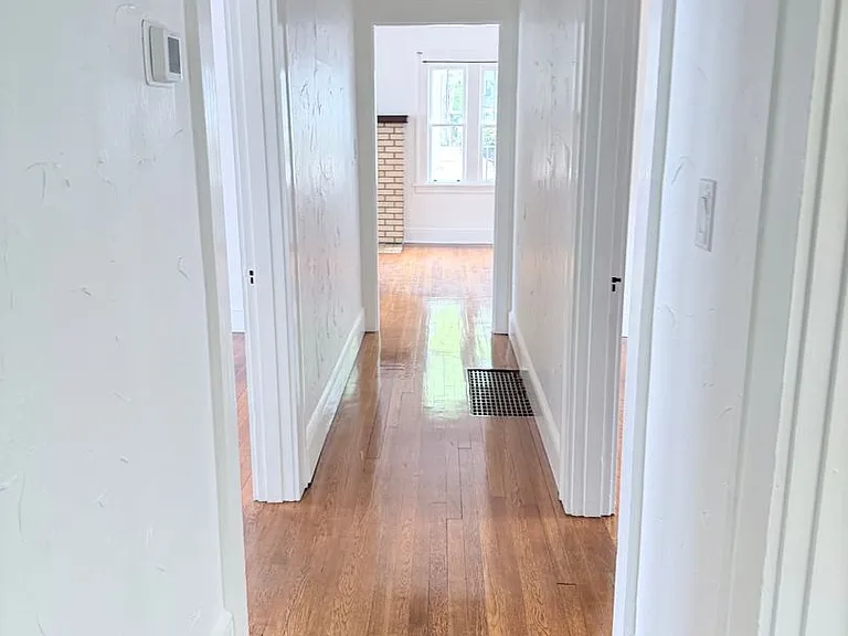 94 Louisiana Ave — Photo 11