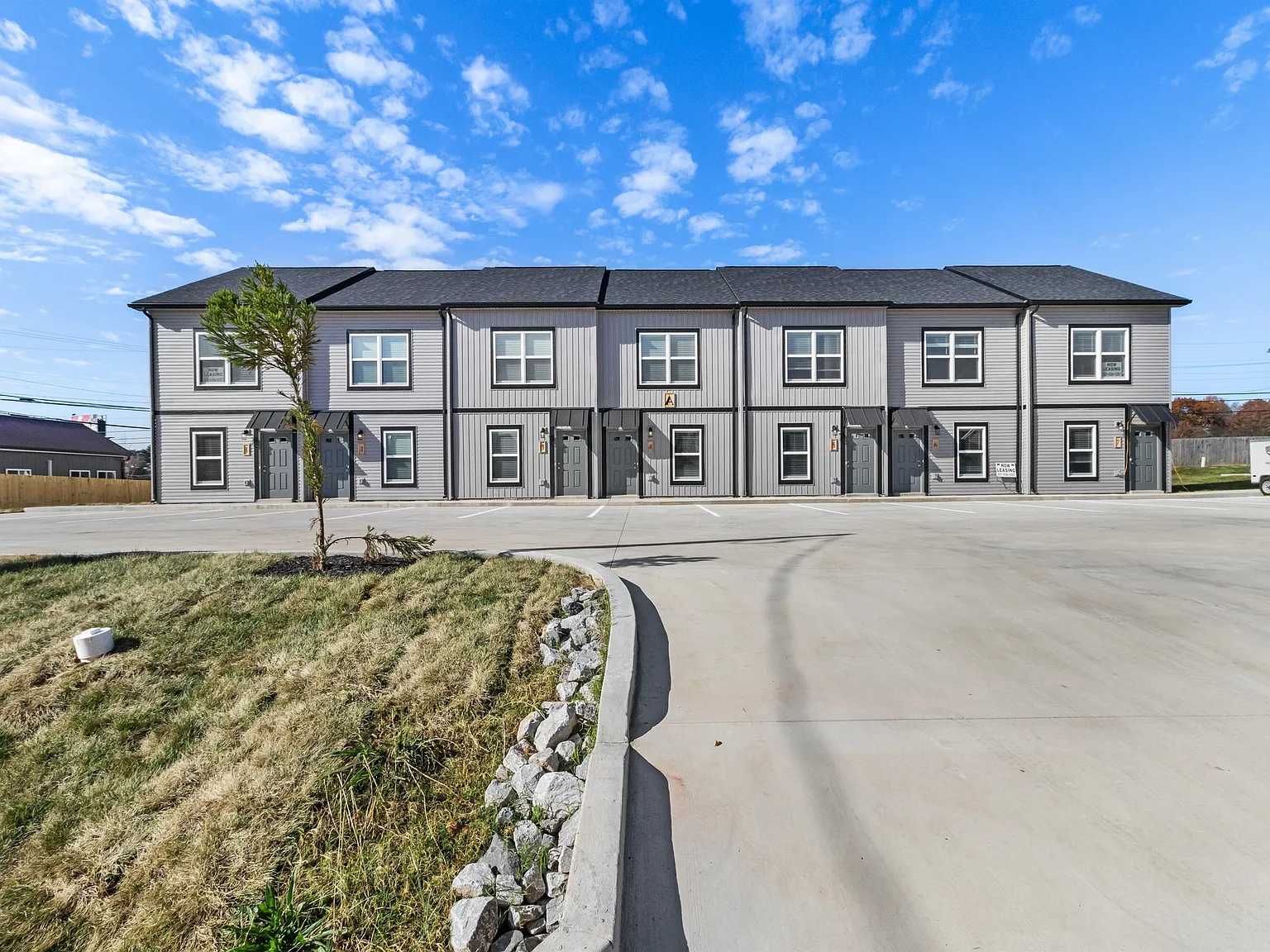 203 Copeland Rd — Photo 3