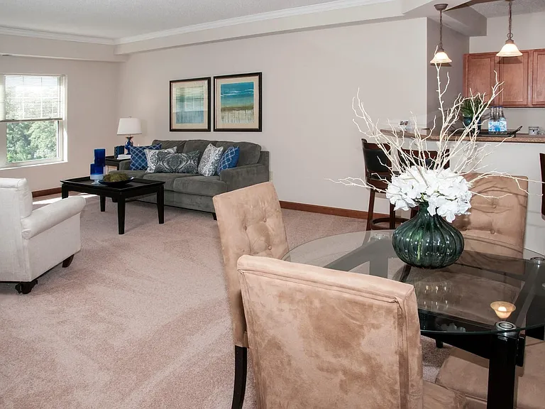 Cornelia Place — Photo 14