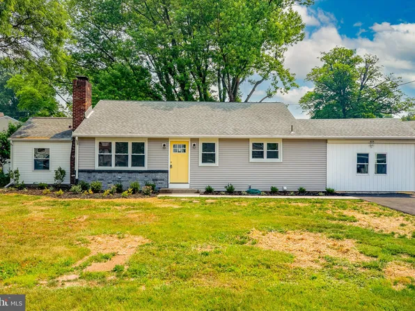 406 Washington Ave, Horsham, PA 19044