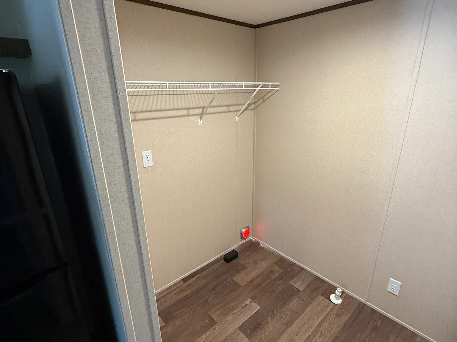 3 bed, 1100 sqft, $1,500 — Photo 2