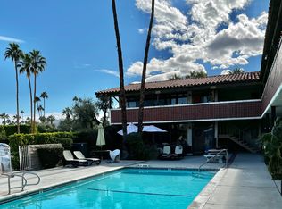 299 S Patencio Rd #10, Palm Springs, CA 92262