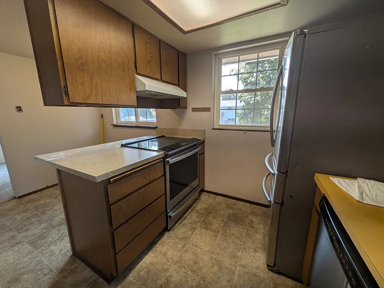 8015 W Hood Ave — Photo 6