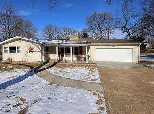 11121 Oak Lake Ct, Saint Louis, MO
