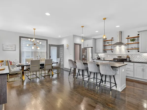 1927 14th Ave N, Nashville, TN 37208