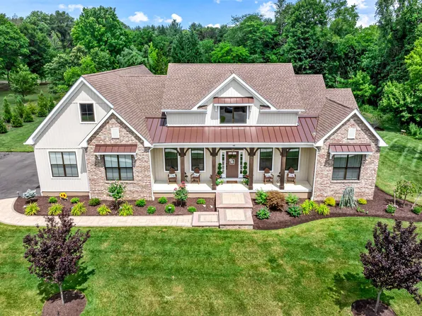 8 Sandcastle Dr, Ocean View, NJ 08230